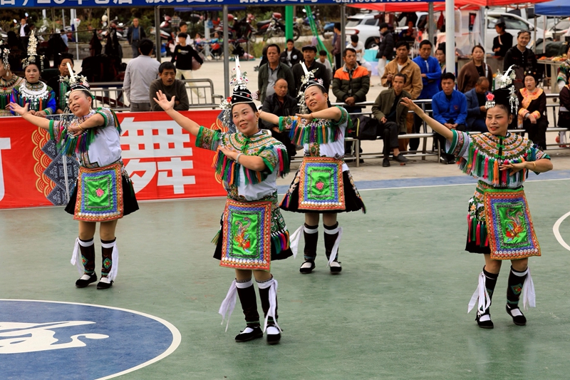 3、“貴州村舞”比賽現場。 楊展凌攝