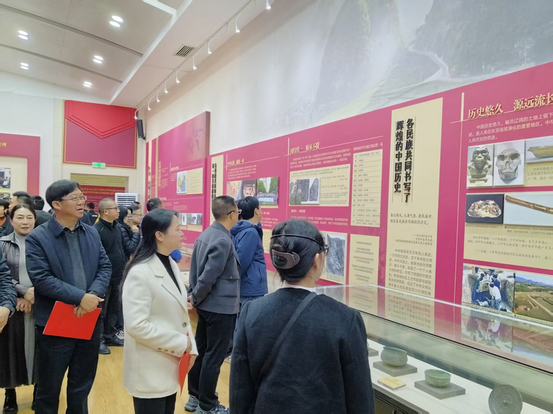 參觀主題館。陳湘飚攝