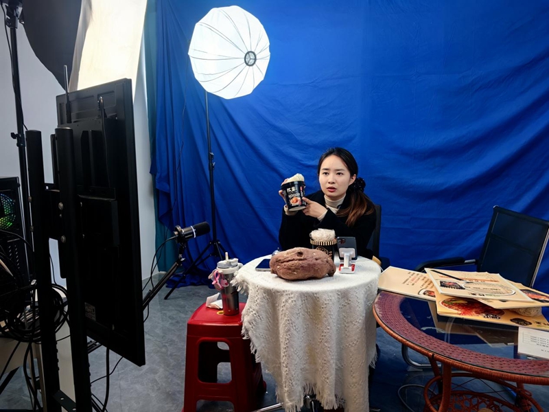 各企業錨定全年目標，全力沖刺四季度。