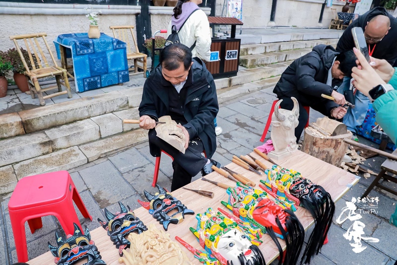 明“潮”市集。2025屯堡文化大會主辦方供圖